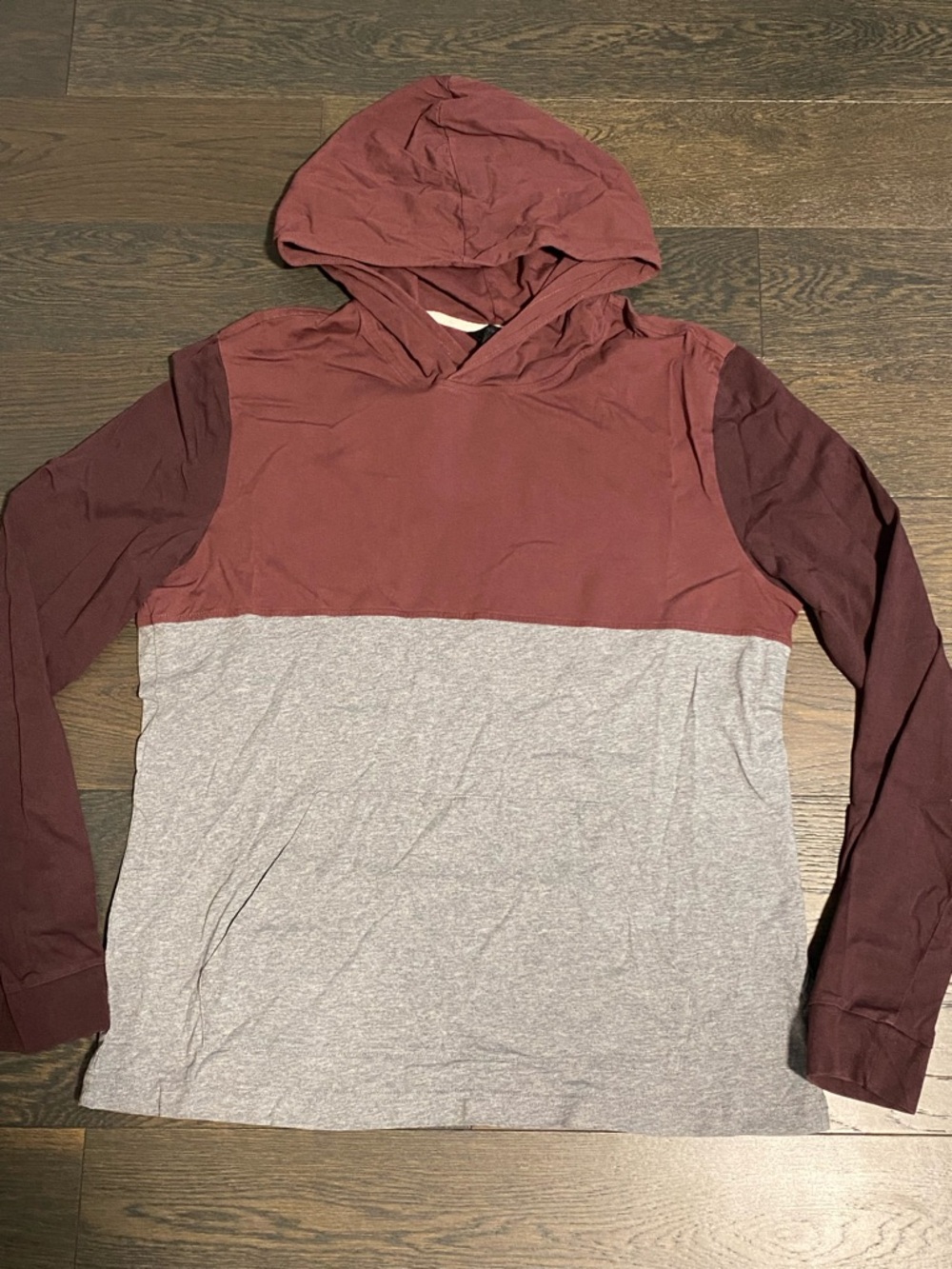 RW&CO. Two-Tone Hooded Crewneck Sweater - Burgundy & Light Gray